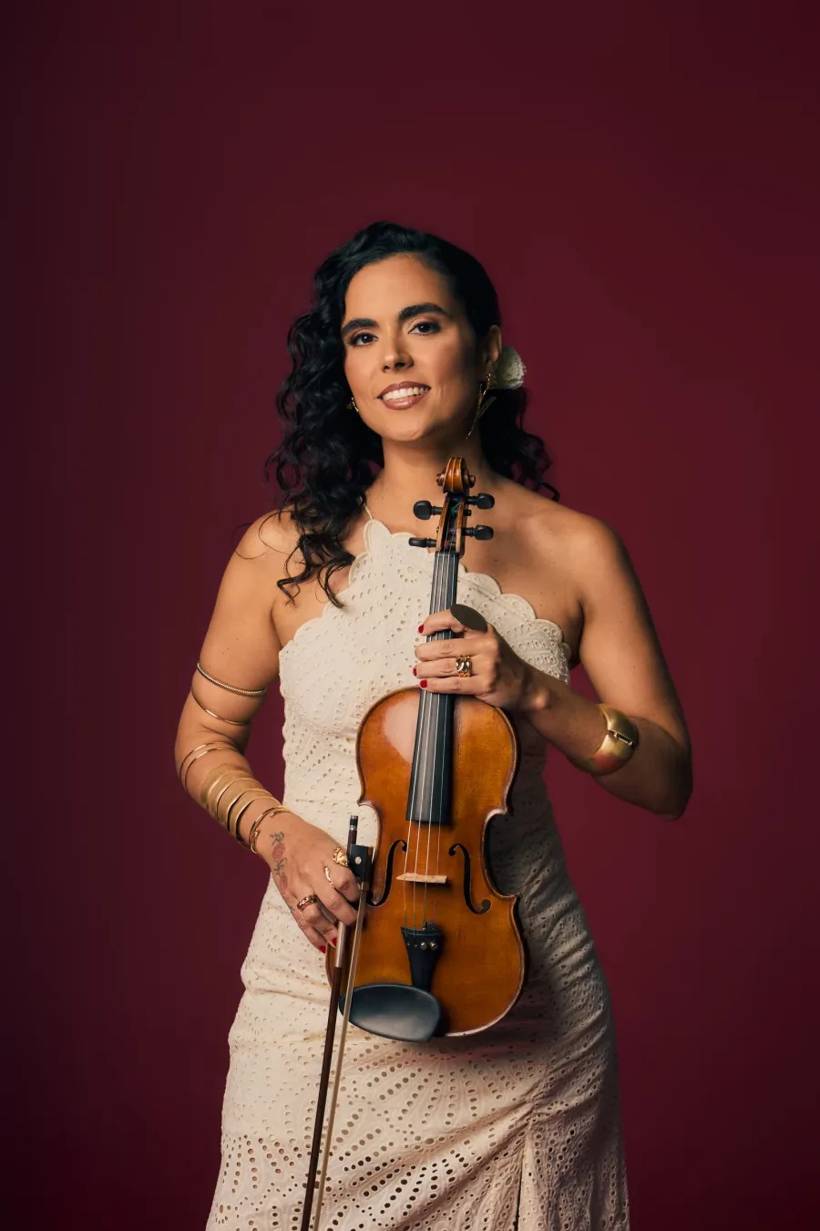 Carol Panesi em apresentação musical